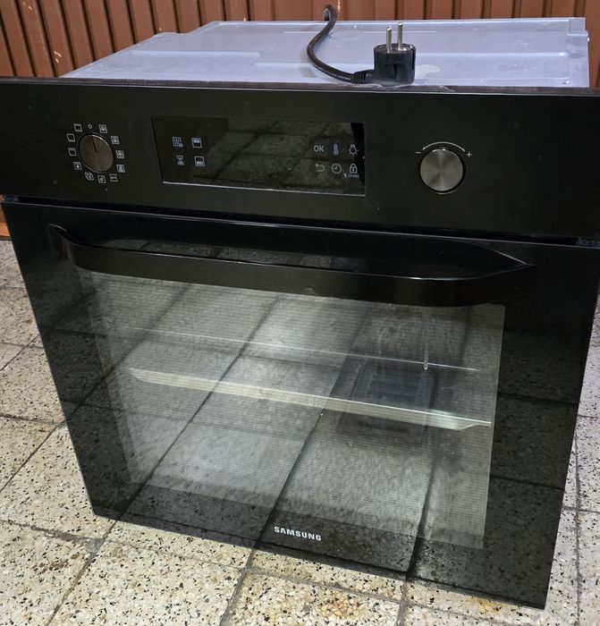 Piekarnik Samsung Dual Cook do zabudowy uszkodzony