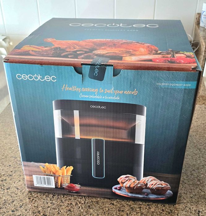 Vendo Air Fryer com vários acessórios,  marca Cecotec com muito pouco uso e em excelente estado.  Quase como nova
