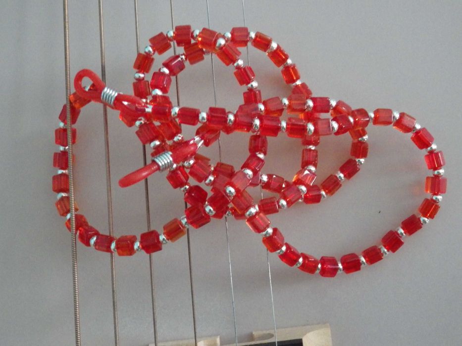 Ozdoba Łańcuszek Do Okularów Kryształ Szkło Czerwony