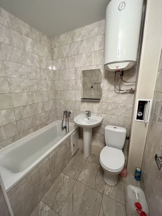 Довгострокова оренда 1 к.к. пр. Центральний на 3 Слобідській