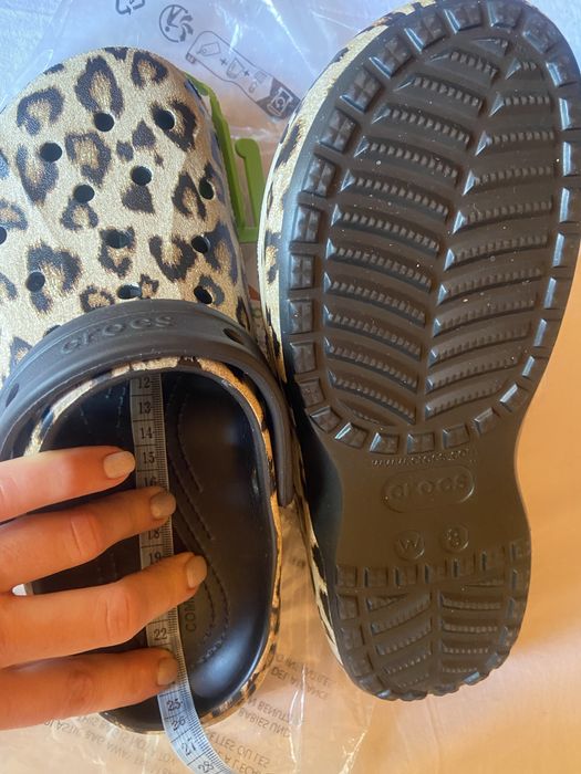 Crocs W7,W8 Classic Baya Platform Animal Clog Джибітси з USA