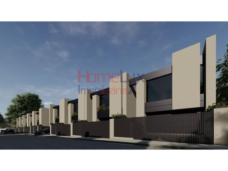 New Residential Properties Under Construction in S. Pedro da Cova