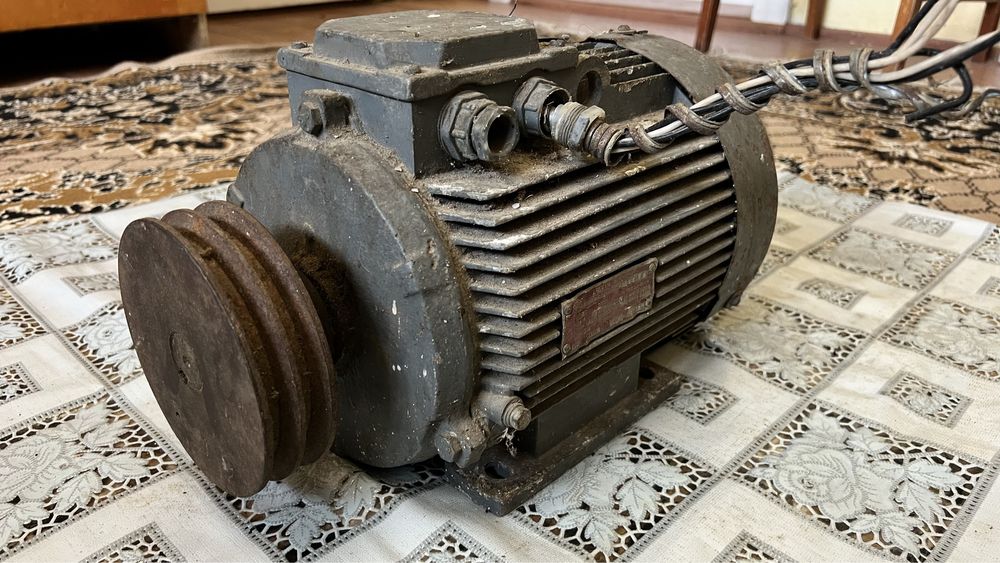 Двигун асинхронний