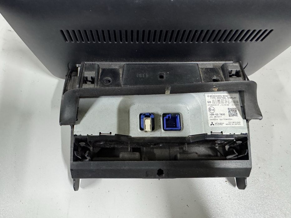 Монитор Дисплей Большой Mercedes W205 мерседес екран