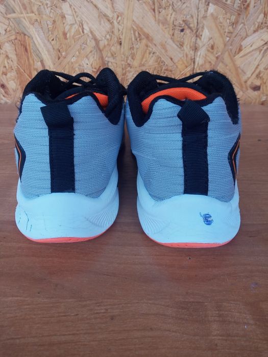 Buty sportowe r.39