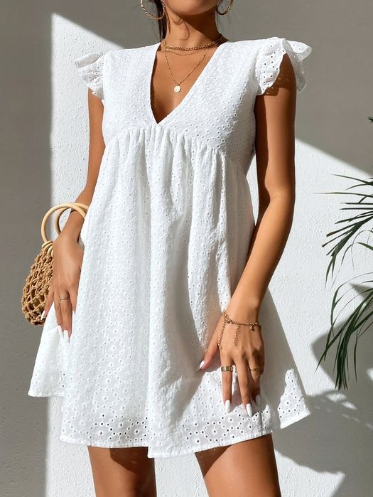 Sukienka ażurowa z motylkowymi rękawkami petite 40