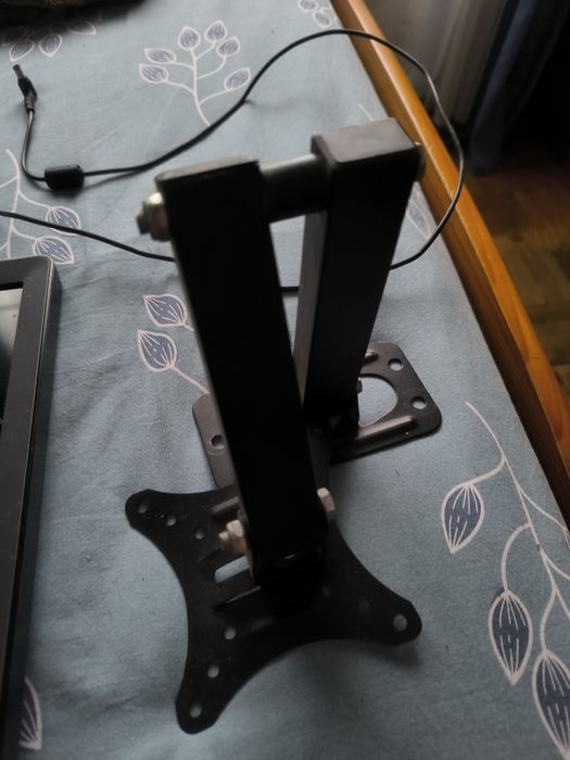 tv lg 24tn520s com oferta de suporte parede