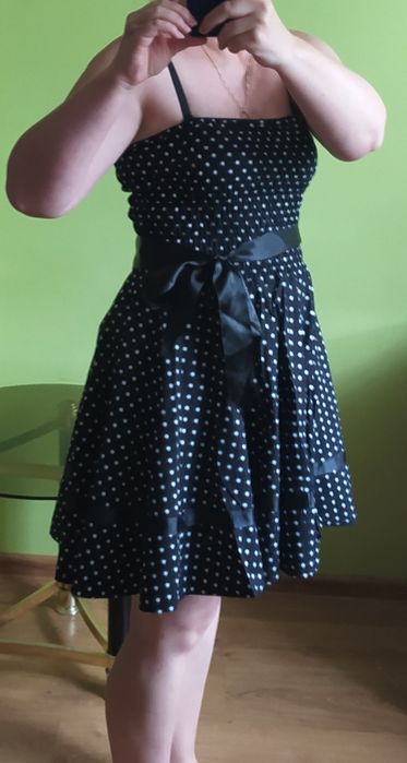 Sukienka w stylu Retro