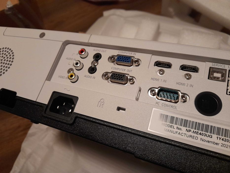 Nowy projektor NEC NP-ME403UG