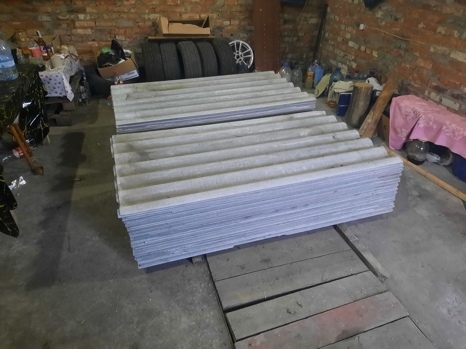 Брус / доска /  стропило / шифер / кирпич /плити дорожні