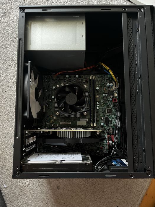 Komputer do gier dla początkujących – idealny zestaw na start!