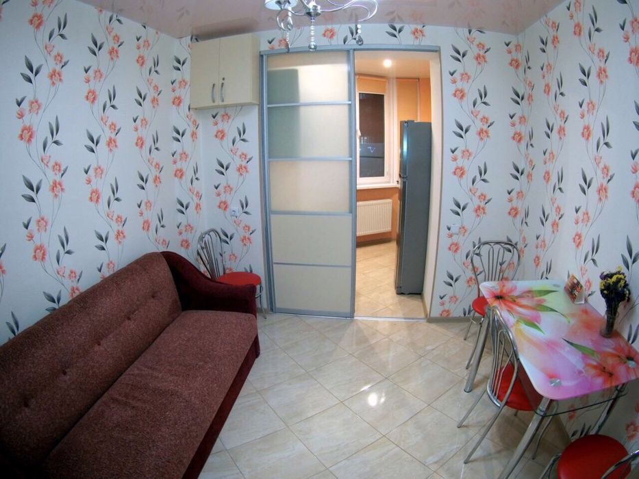 Шикарная квартира,  Набережний,  6 спальных мест. Посуточно, почасово.