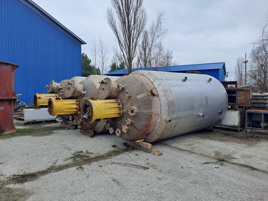 Реактор нержавіючий 10м3,3.2м3,2м3. Збірник нж 3,2м3