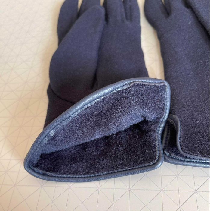 Luvas de Pelinho Azuis-Marinho - NOVAS