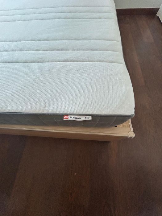 Mobília de quarto Ikea como nova