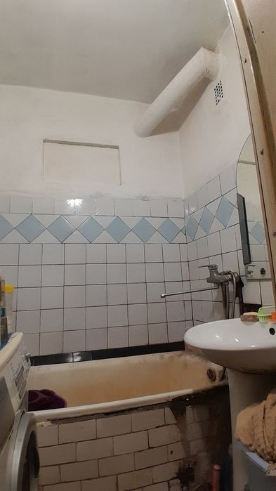 Продаж 4х кімн квартира чешка м.Чернівці в.Південно Кільцева