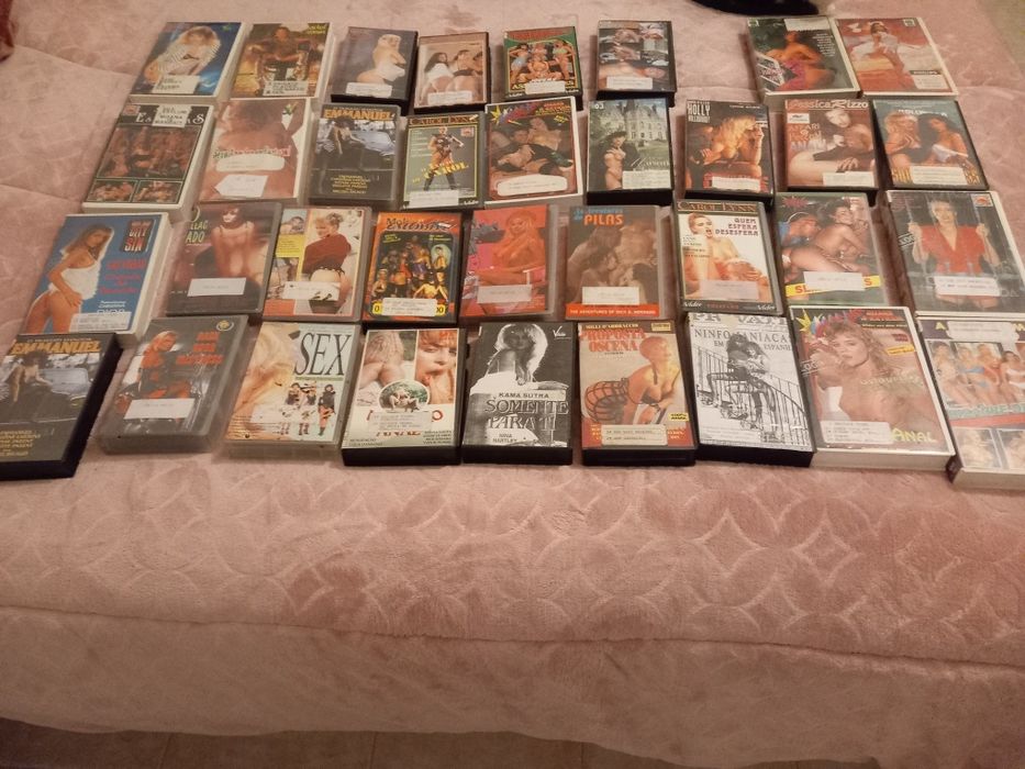 77 Cassetes V.H.S  Adultos