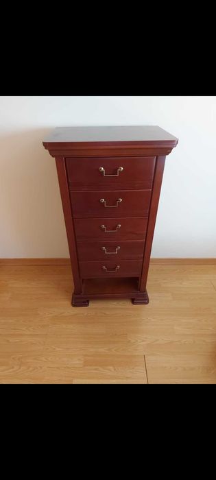 Mobília para casa, camas,guarda roupa, cómodas
