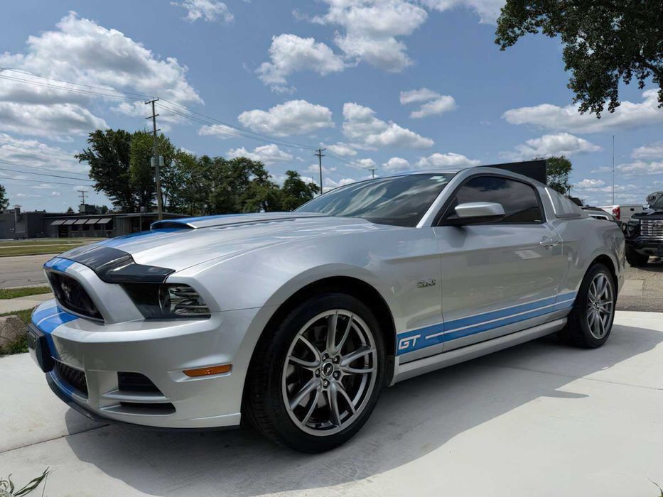 Ford Mustang      2014
