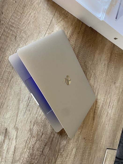 Laptop Apple MacBook Pro 13 512GB SSD Idealny Zestaw