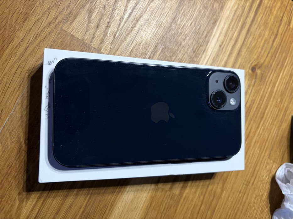 Sprzedam iphone 14 128 GB midnight.Stan bardzo dobry.