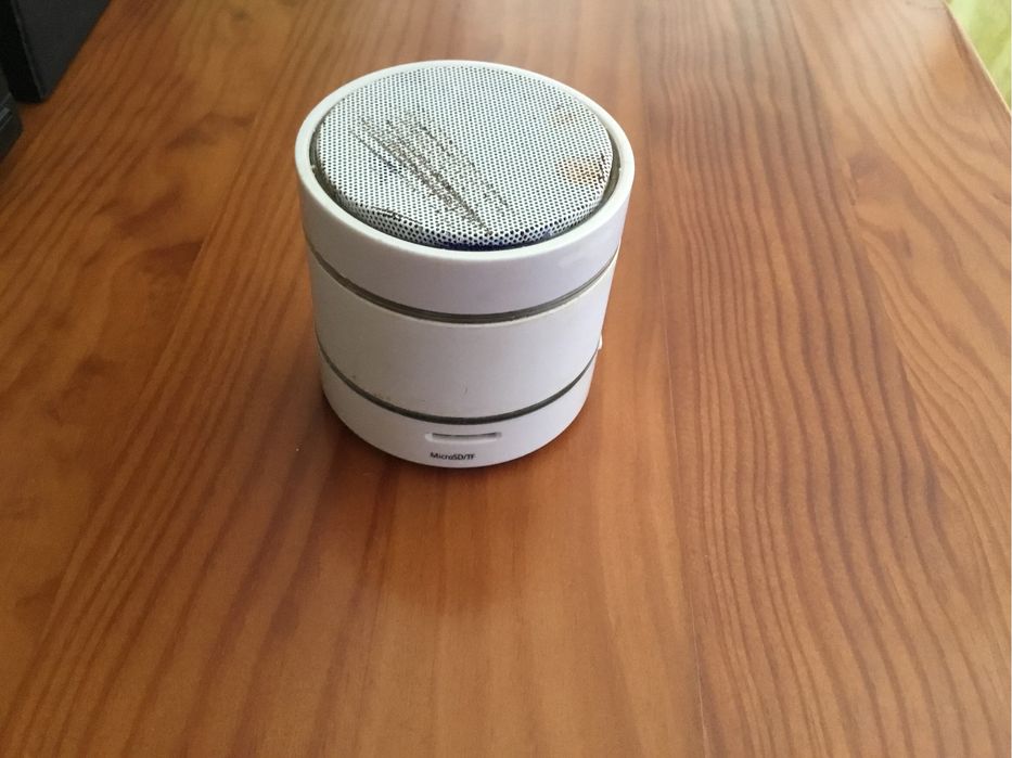 Coluna branca com Leds