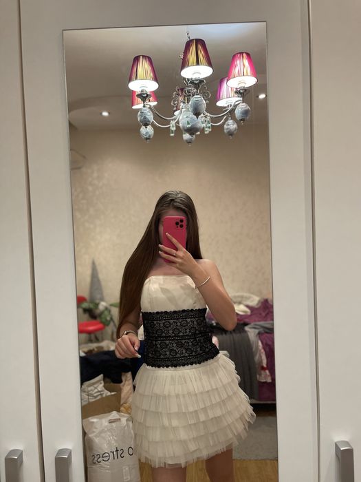 Вечірня сукня