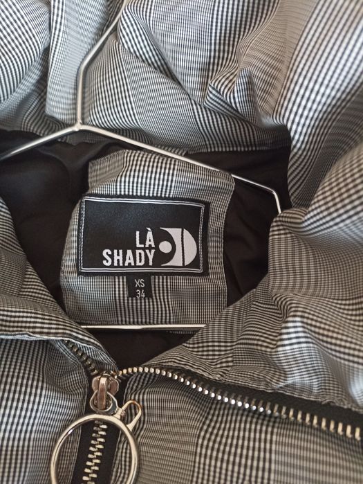 Куртка розмір xs