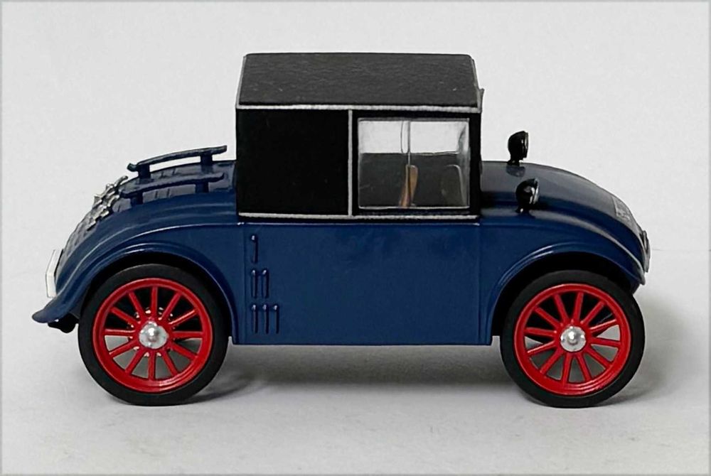 SHUCCO_Ref 02975 Hanomag Kommissbrot. Escala 1/43. Sem caixa, como novo.