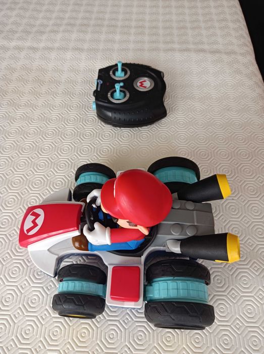 Carro Mario Kart Anti-Gravity (Temporariamente Indisponivel)
