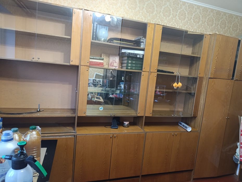 Стінка, безкоштовно