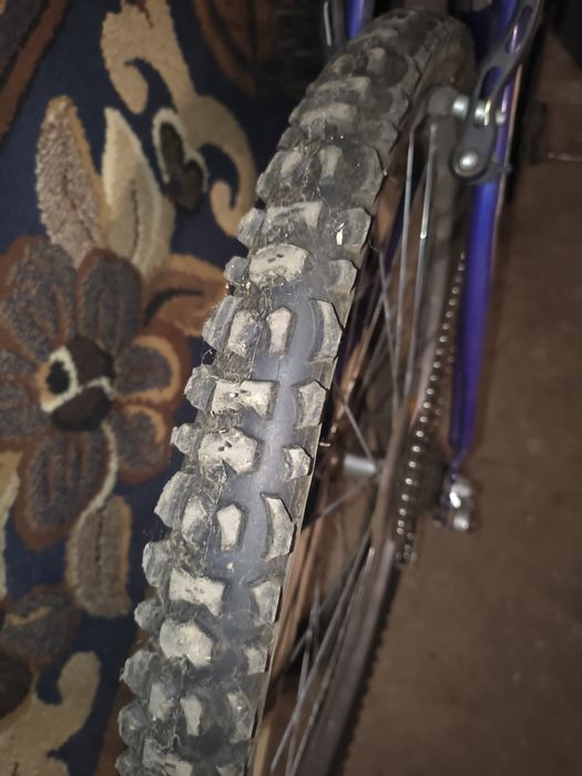 Продам недорого велосипед на 26 колесах.