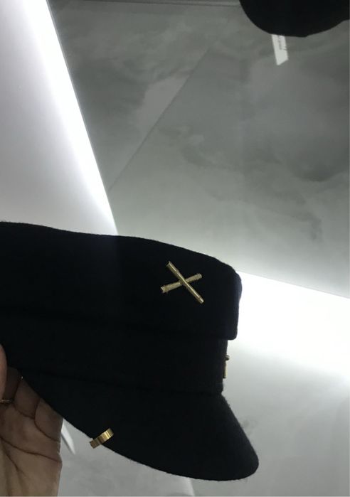 Чорна кепі Ruslan Baginskiy / капелюх RB Руслан Багінський із золотою