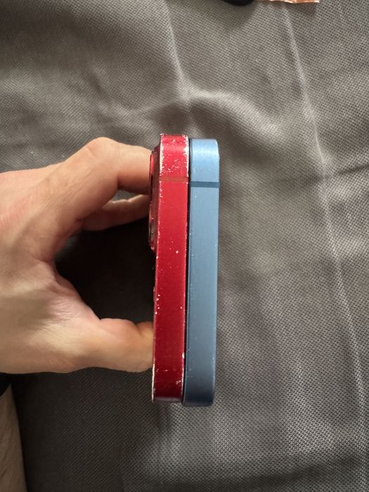 Корпус iPhone 13 Priduct Red, Blue.