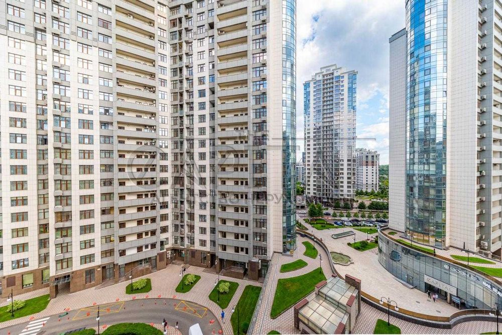 Продаж квартири, ЖК Новопечерські Липки, Драгомирова, Верхогляда