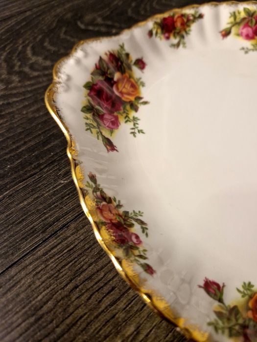 Royal Albert Old Country Roses patera