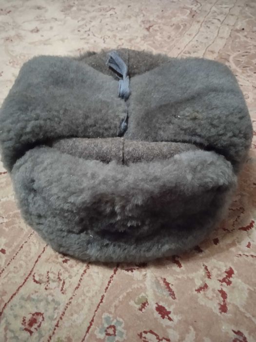 Шапка-ушанка СССР.