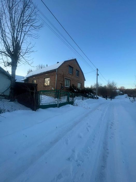 Продаж цегляного будинку в с. Вовчищовичі