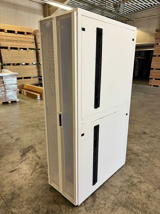 Szafa serwerowa RACK 40 szt.