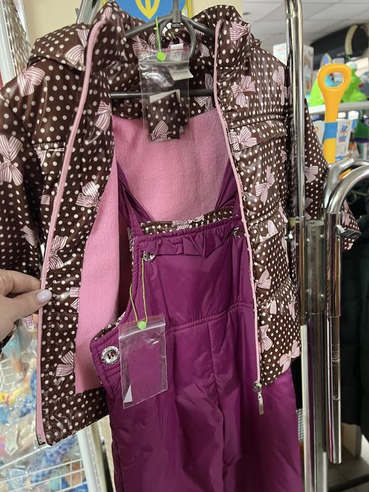 Куртка з комбінезоном для дівчинки . Демісезон.