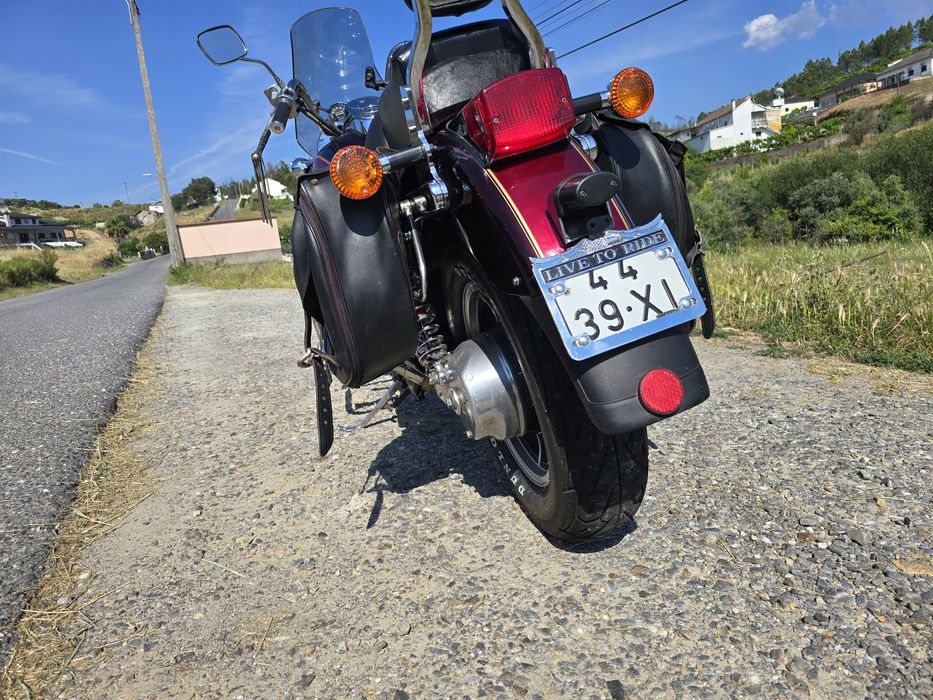 Kawasaki    VN 15