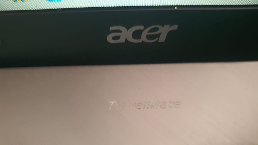 Acer laptop i5 with charger.8 gn ram/ 500 GB hhd