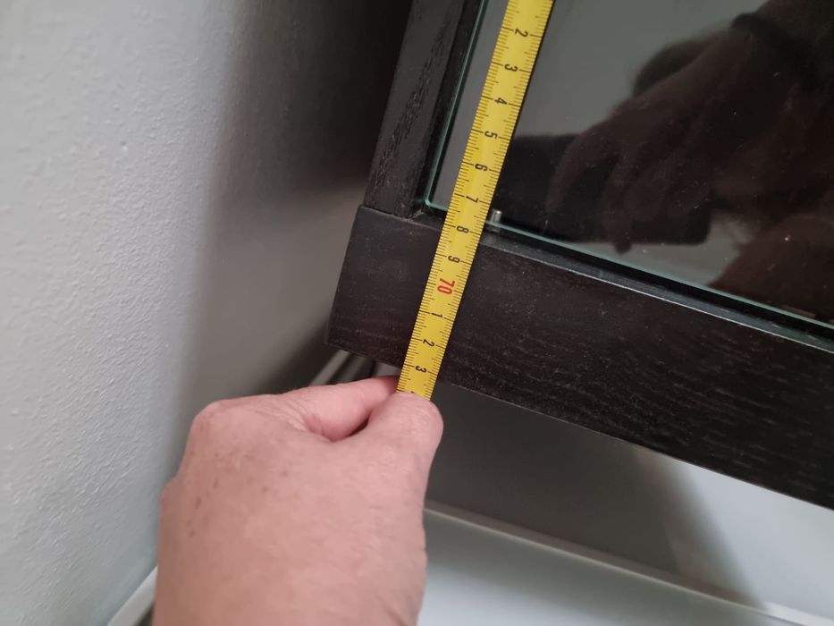 Cabeceira de cama com mesas embutidas IKEA