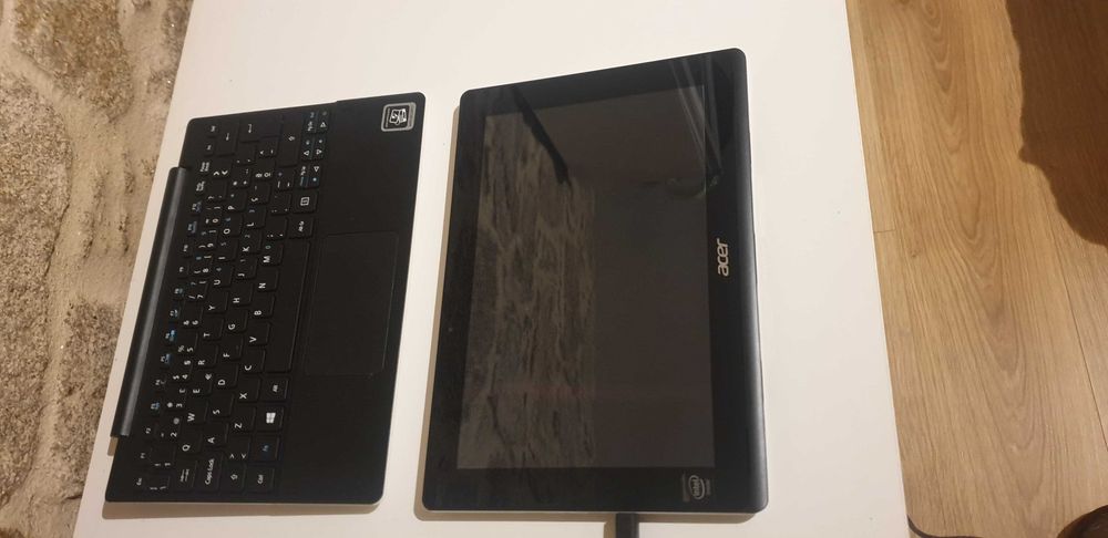 PC/Tablet Acer W10