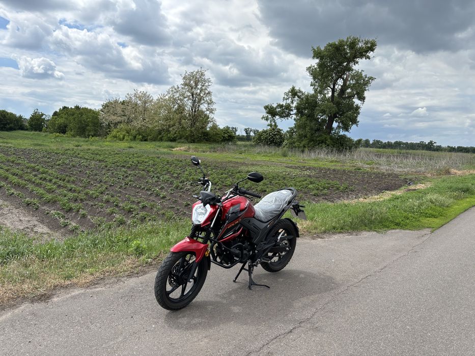 Lifan JR200 (LF175-10E).