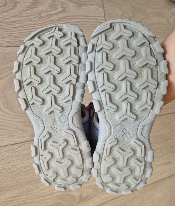 Sandały Decathlon Quechua sandałki 30 -31 szare różowe trekkingowe 21