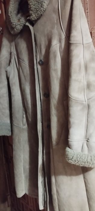 Продаётся женская дубленка