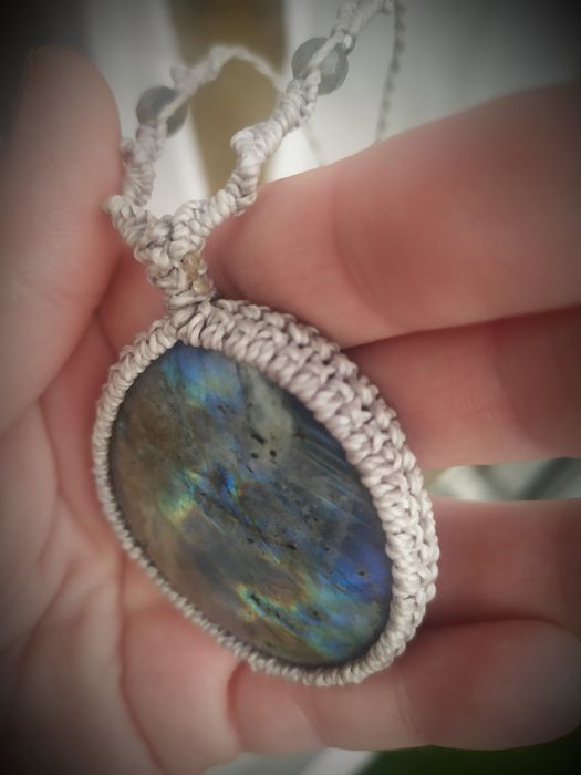 Naszyjnik szary labradoryt sznurek