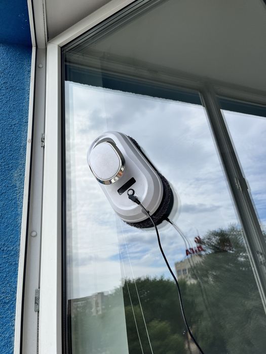 Оренда (прокат) робота для миття вікон,  мийщик вікон 300 грн