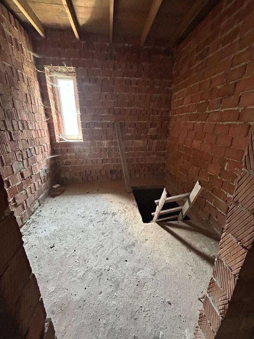 Продаж 3 кімнатний , цегляний будинок в Моршин, Стрийський район.